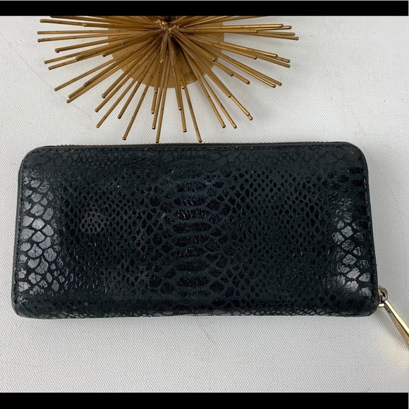 MICHAEL KORS Black Snake Skin Embossed Wallet - Picture 4 of 8